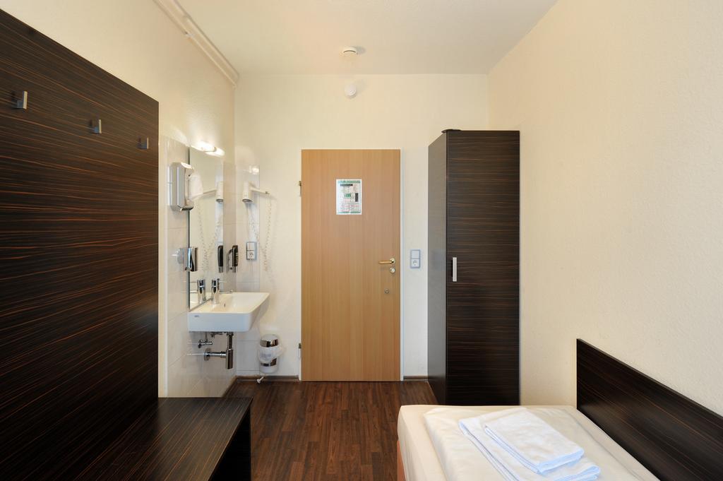 Fair Frankfurt - Europaallee Messe Hotel