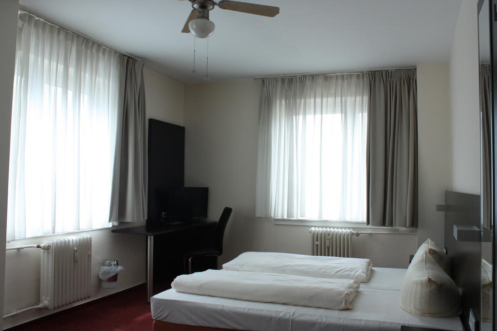 Hotel Fair Frankfurt - Europaallee Messe